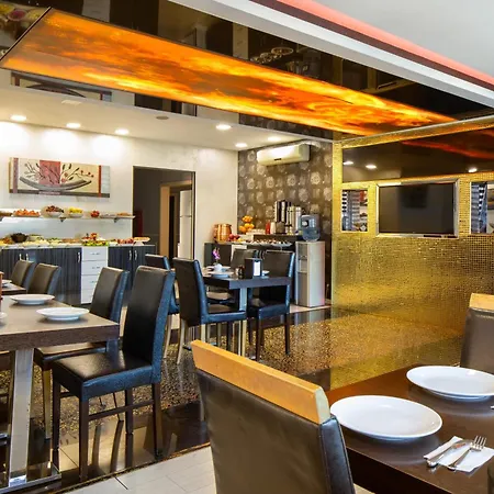 מלון Family Time